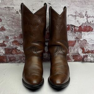 Classic Brown Leather Cowboy Boots - Men's SZ 9 EE